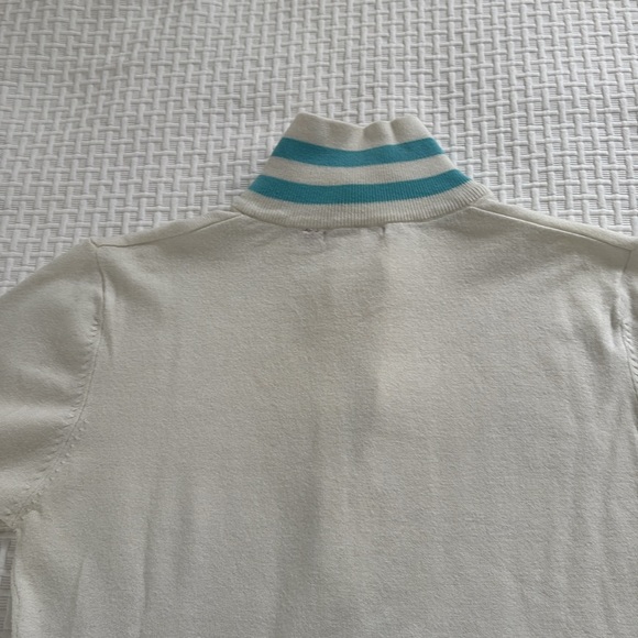 Folio two way zippered sweater, size L. - Picture 6 of 6